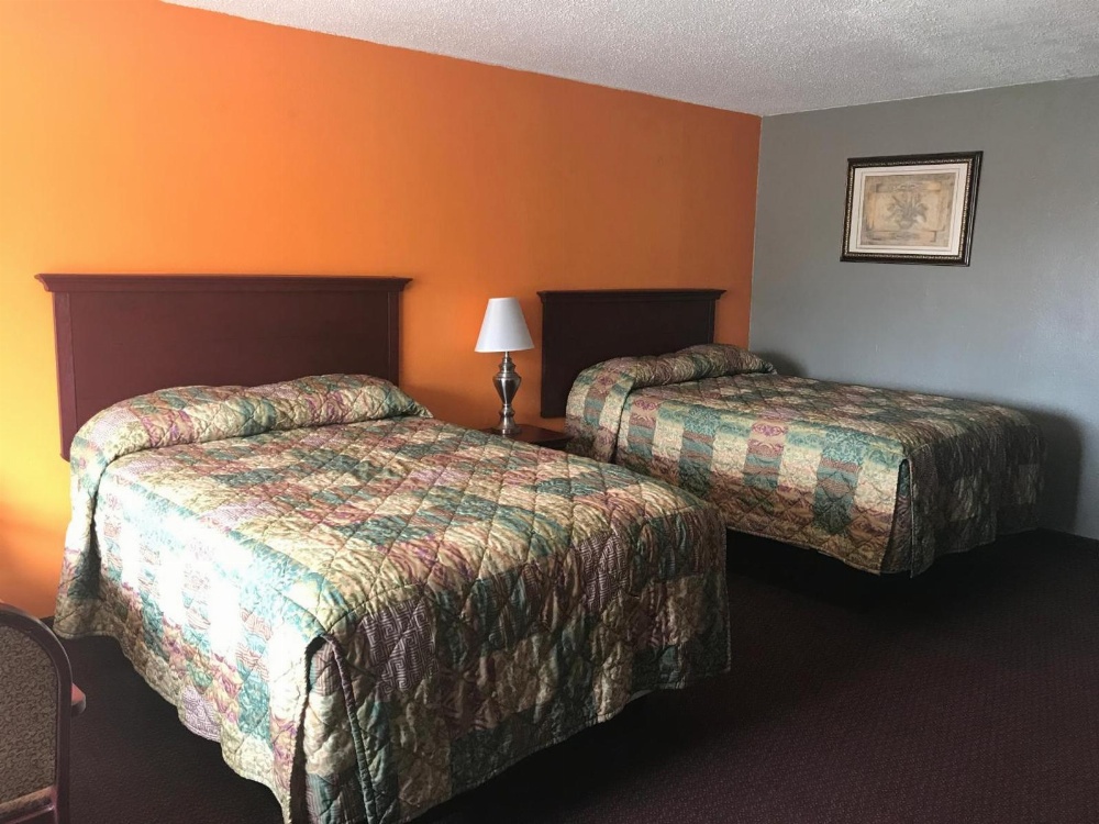 Room image 4